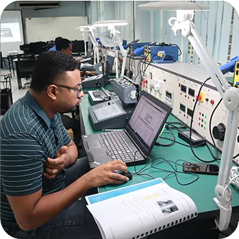 Siemens PLC training classroom session