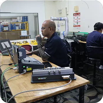 Siemens PLC training classroom session