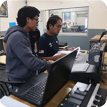 Siemens PLC training classroom session